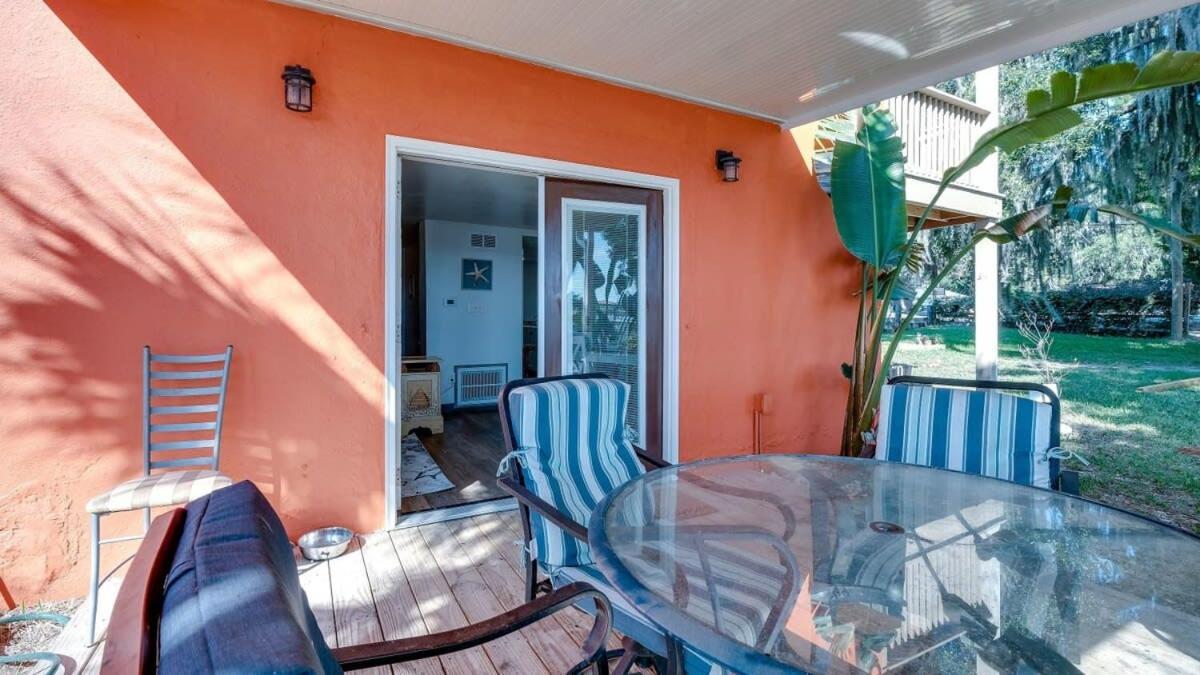 Retro Rainbow At Herb River- Orange Oasis #1 Savannah Bagian luar foto