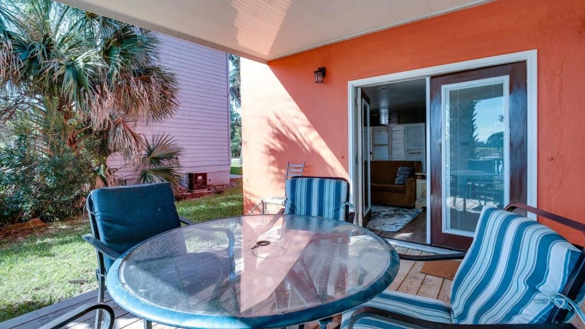 Retro Rainbow At Herb River- Orange Oasis #1 Savannah Bagian luar foto